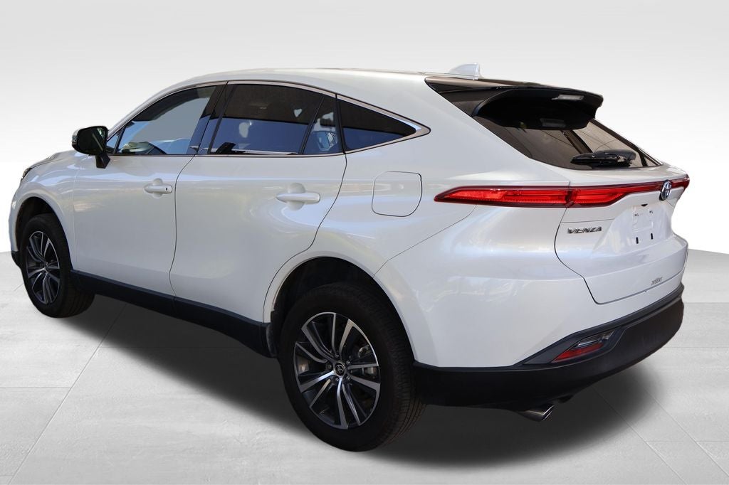 2023 Toyota Venza LE