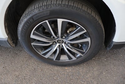 2023 Toyota Venza LE