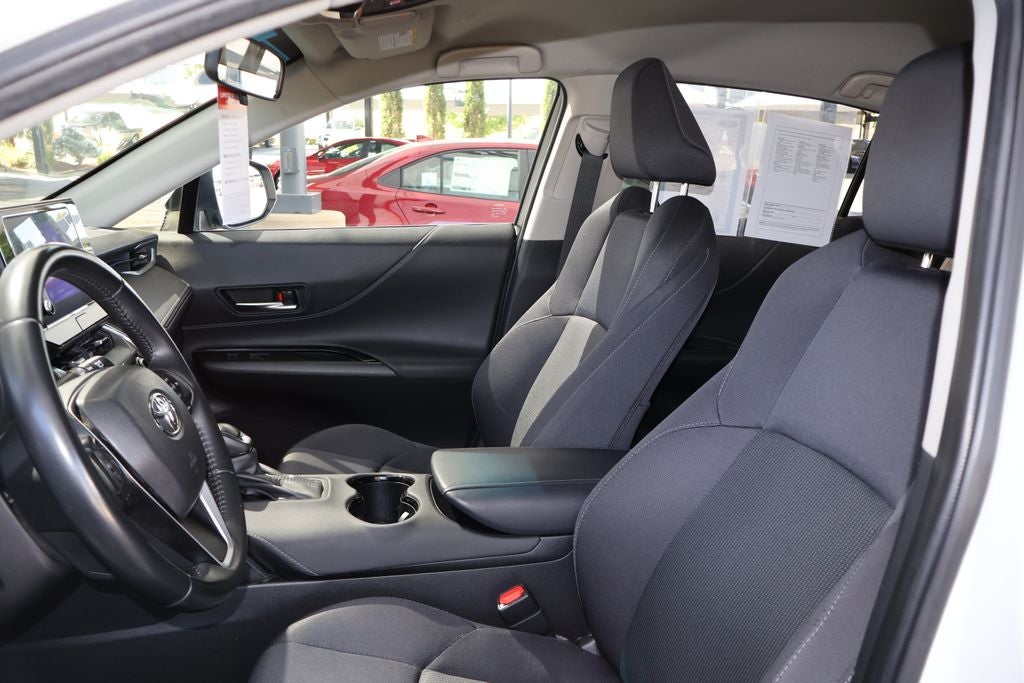 2023 Toyota Venza LE