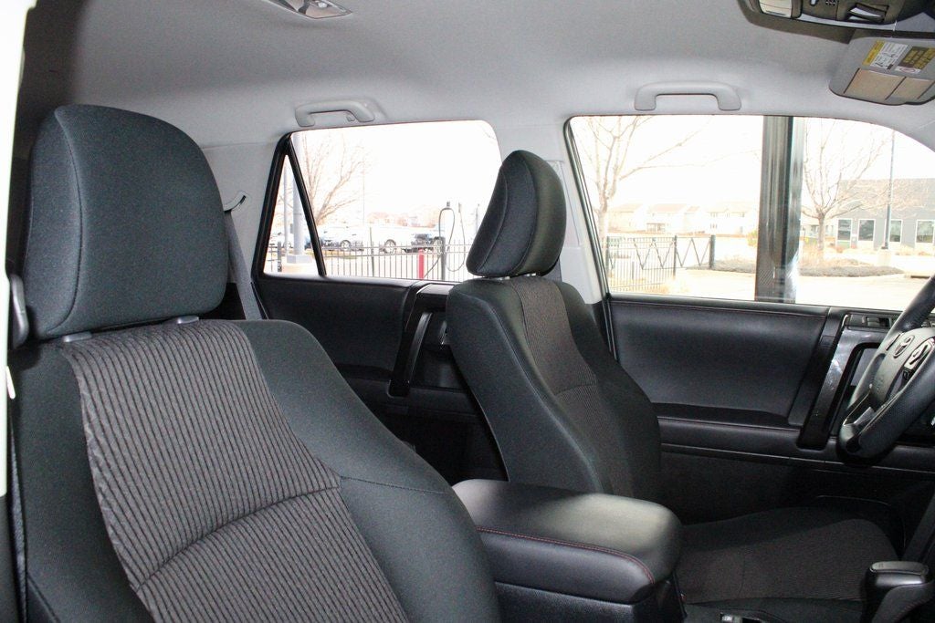 2020 Toyota 4RUNNER TRD Off-Road