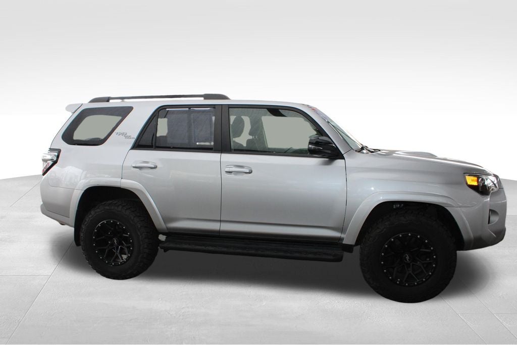 2020 Toyota 4RUNNER TRD Off-Road