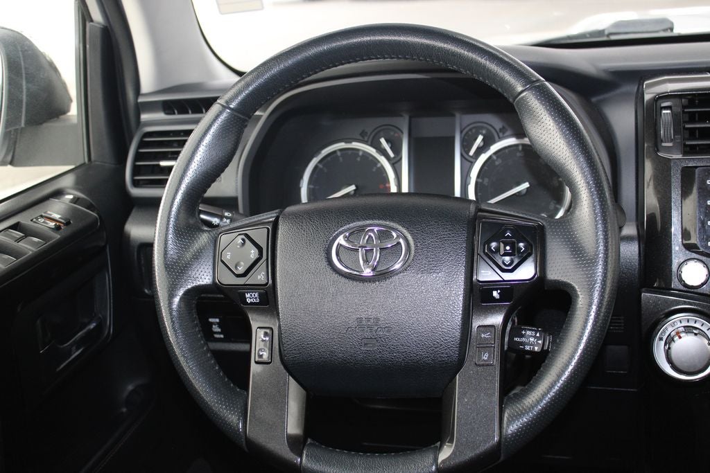 2020 Toyota 4RUNNER TRD Off-Road