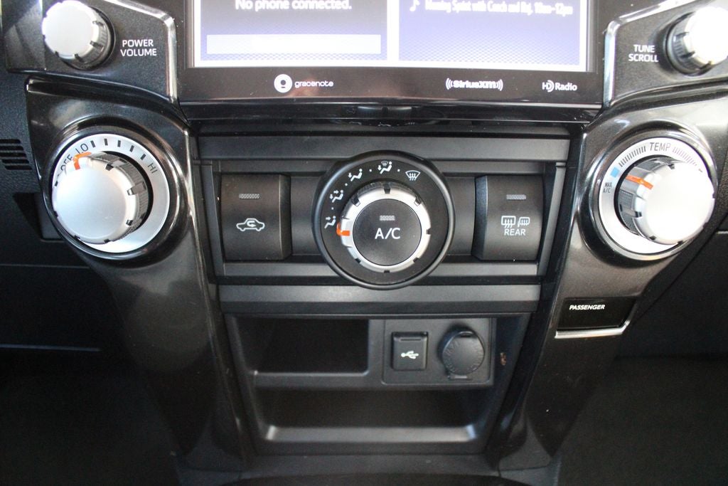 2024 Toyota 4RUNNER TRD Off-Road