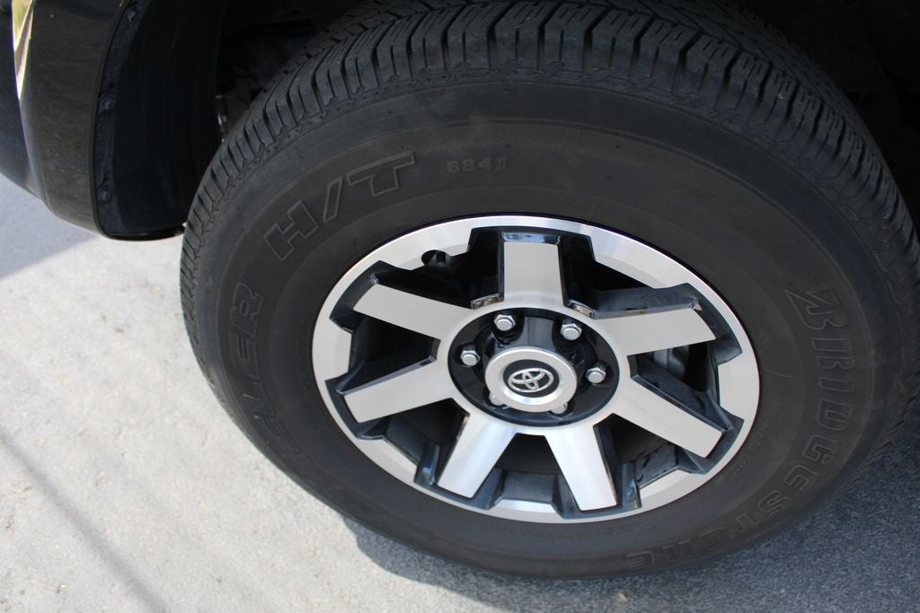 2024 Toyota 4RUNNER TRD Off-Road