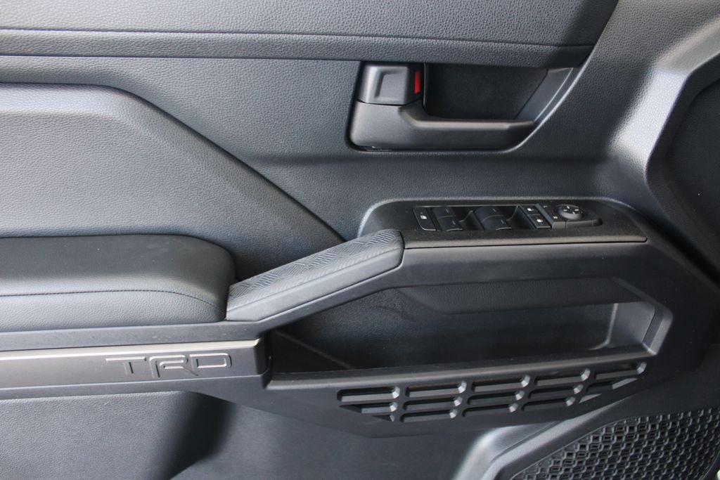 2025 Toyota 4RUNNER HYBRID TRD Off Road