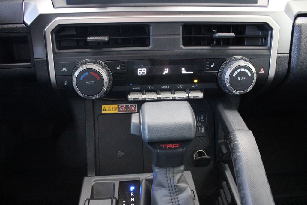 2025 Toyota 4RUNNER HYBRID TRD Off Road