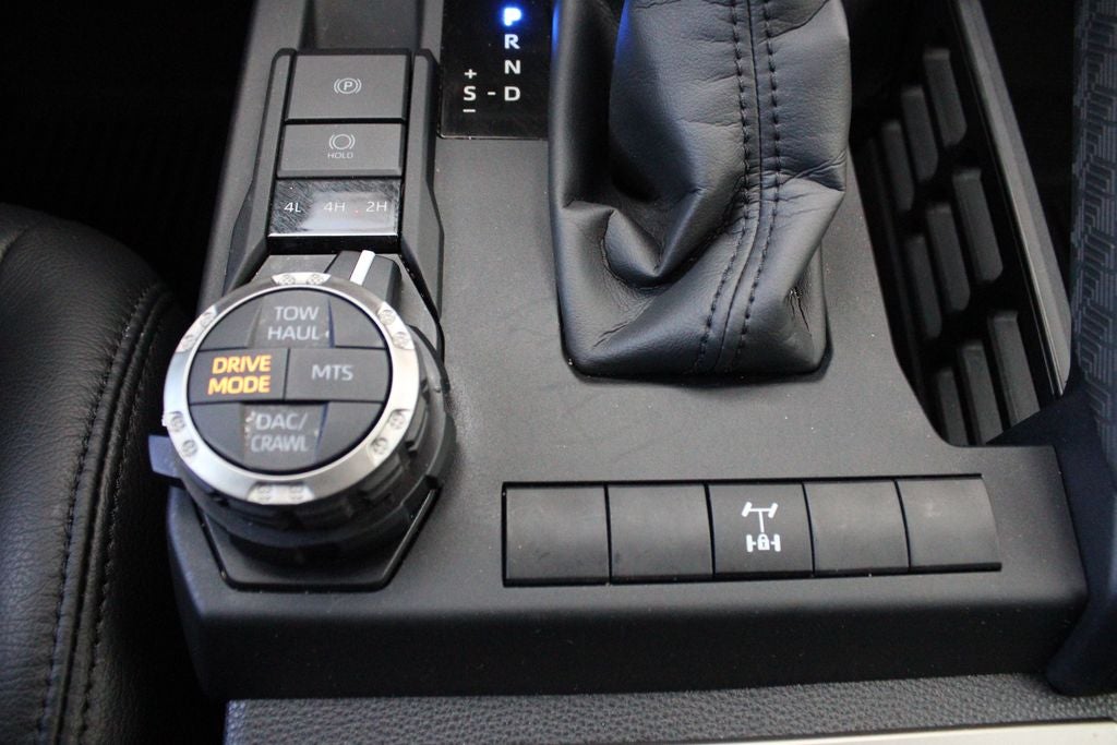 2025 Toyota 4RUNNER HYBRID TRD Off Road