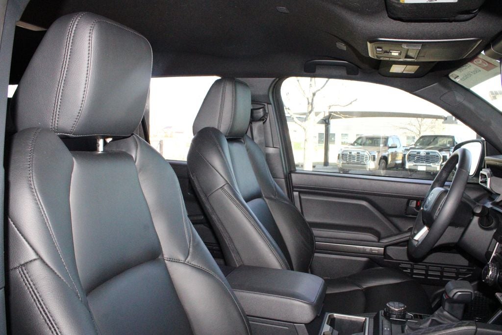 2025 Toyota 4RUNNER HYBRID TRD Off Road