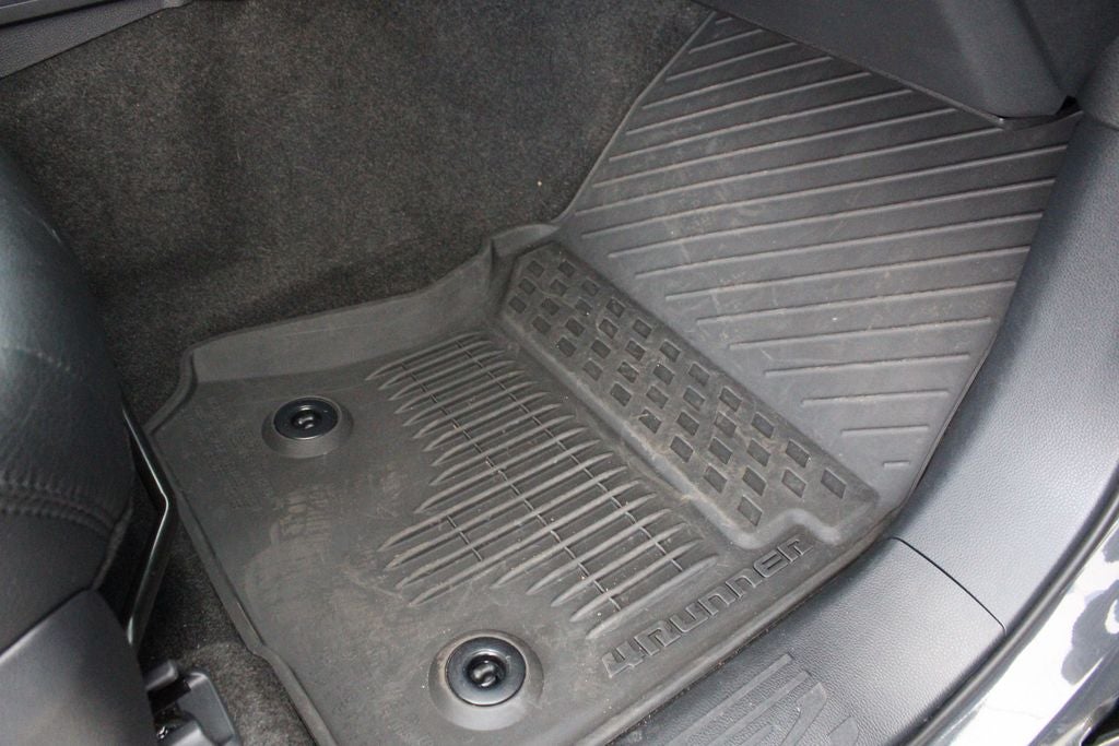 2025 Toyota 4RUNNER HYBRID TRD Off Road