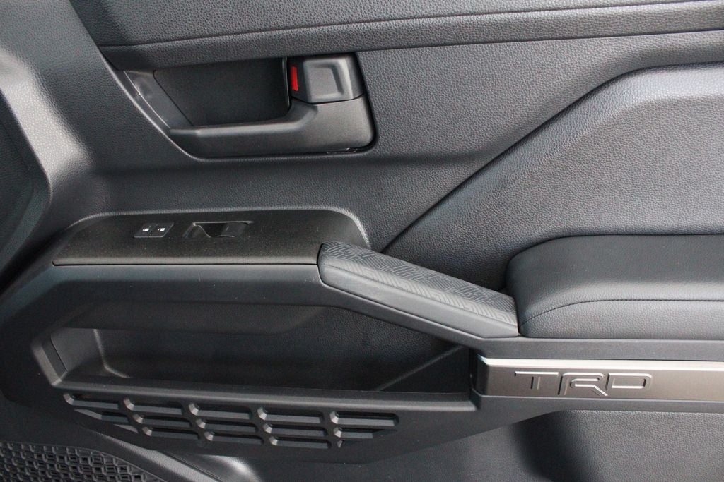 2025 Toyota 4RUNNER HYBRID TRD Off Road