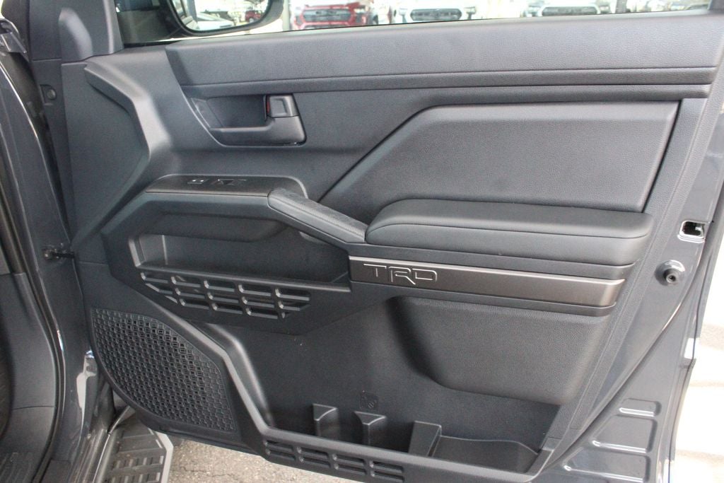 2025 Toyota 4RUNNER HYBRID TRD Off Road