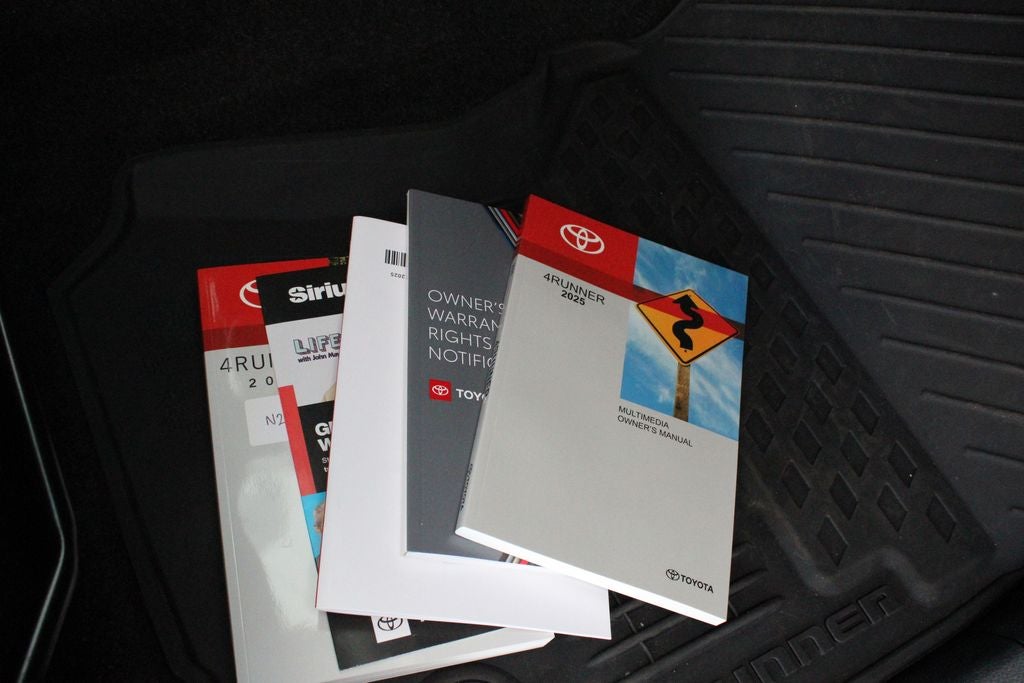 2025 Toyota 4RUNNER HYBRID TRD Off Road