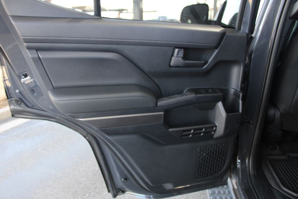 2025 Toyota 4RUNNER HYBRID TRD Off Road