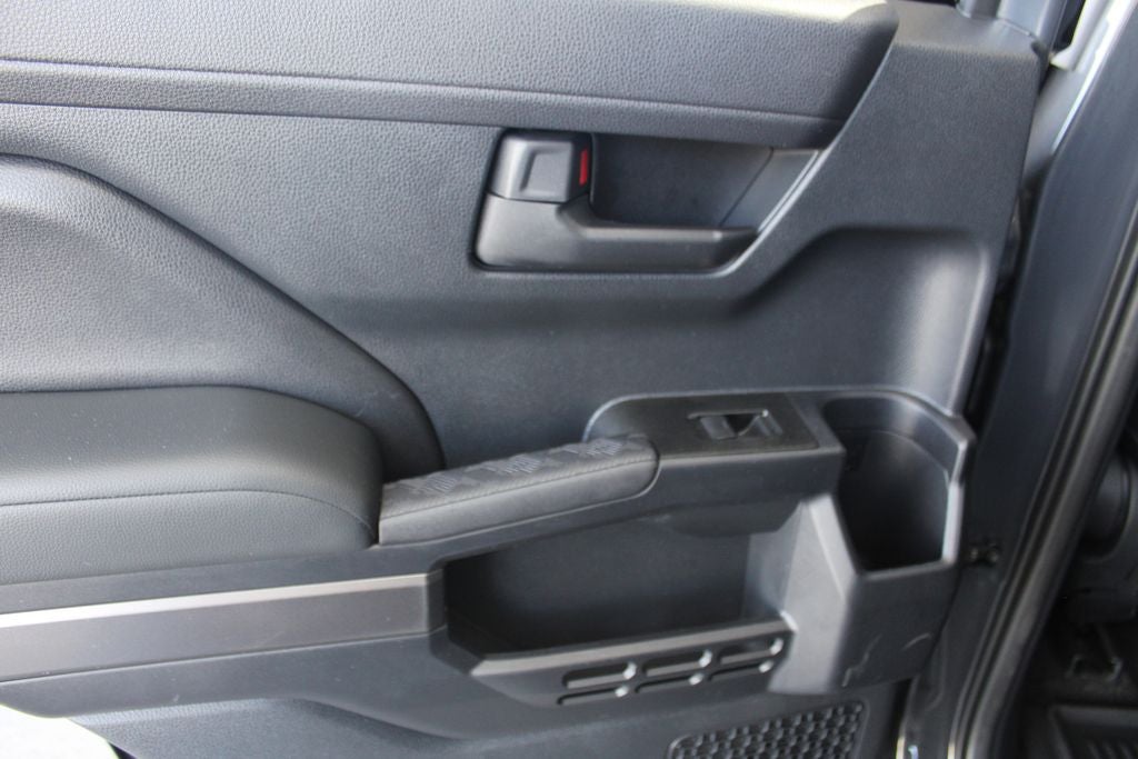 2025 Toyota 4RUNNER HYBRID TRD Off Road