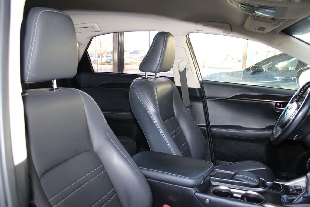 2017 Lexus NX 200t 200t