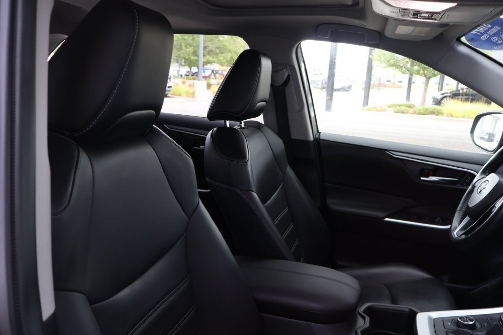 2023 Toyota RAV4 Hybrid XLE Premium