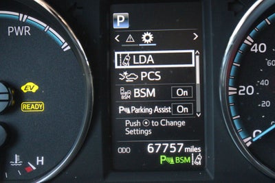 2017 Toyota RAV4 Hybrid XLE