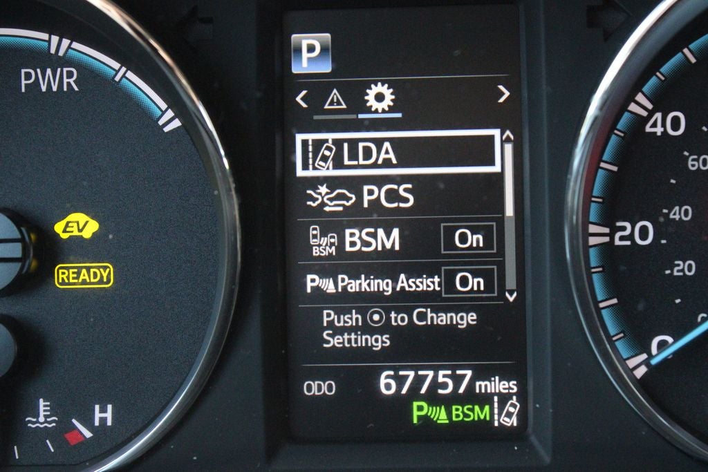 2017 Toyota RAV4 Hybrid XLE