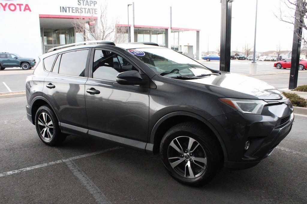 2017 Toyota RAV4 XLE