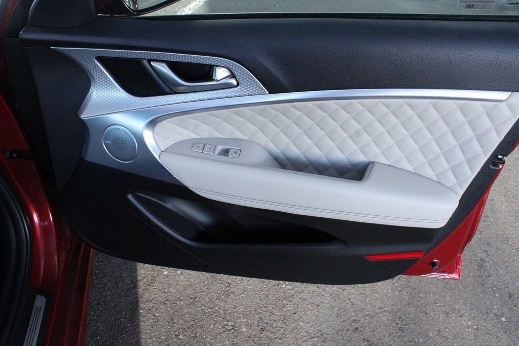 2022 Genesis G70 3.3T