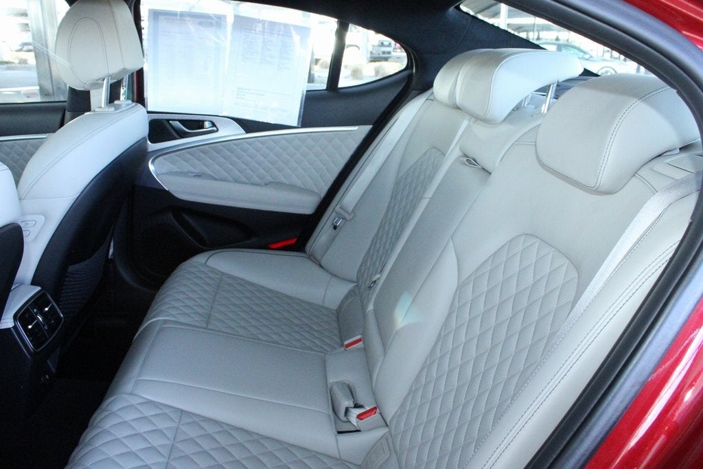 2022 Genesis G70 3.3T