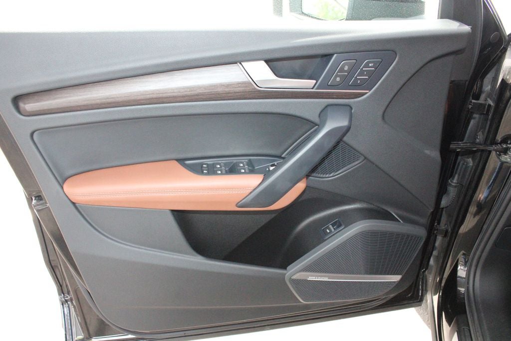2023 Audi Q5 45 S line Premium quattro