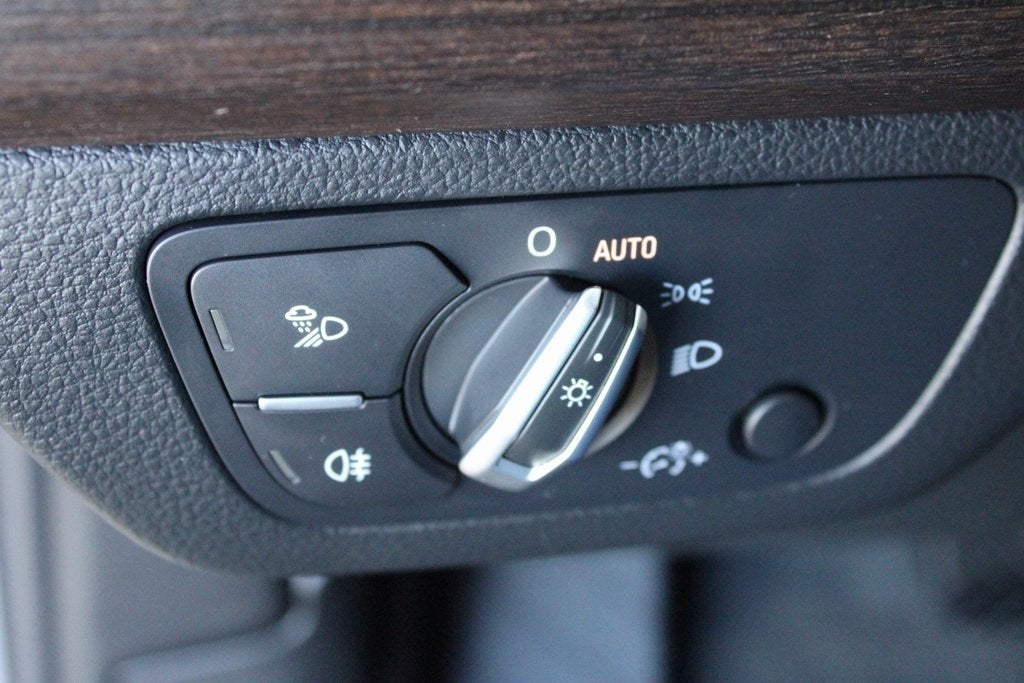 2022 Audi Q5 45 S line Premium Plus quattro