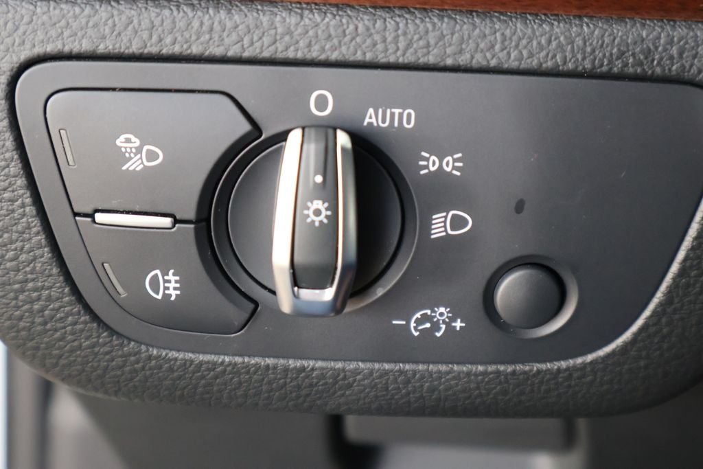 2021 Audi Q5 e 55 Premium Plus quattro