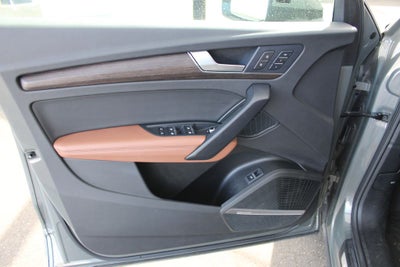 2024 Audi Q5 45 S line Premium quattro