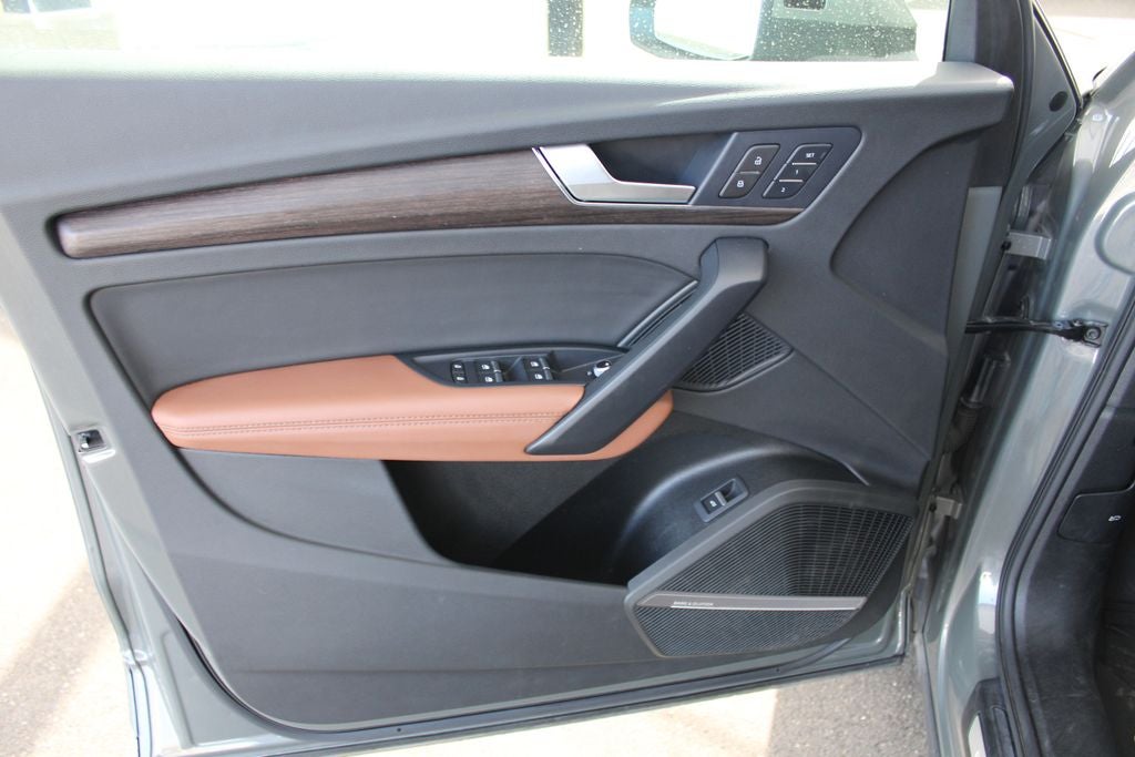 2024 Audi Q5 45 S line Premium quattro