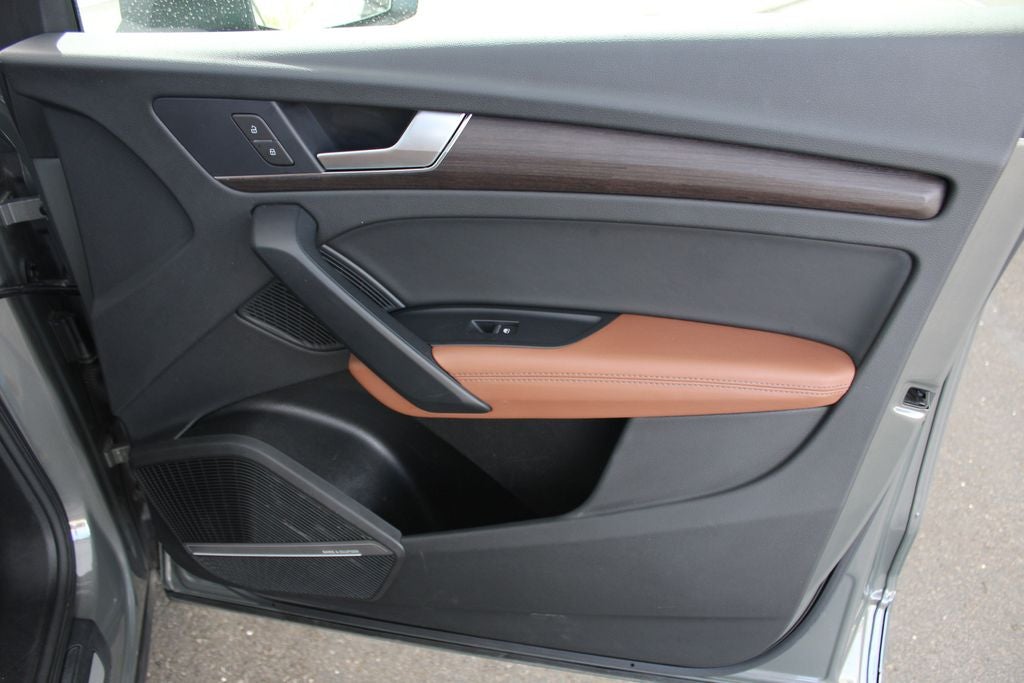 2024 Audi Q5 45 S line Premium quattro